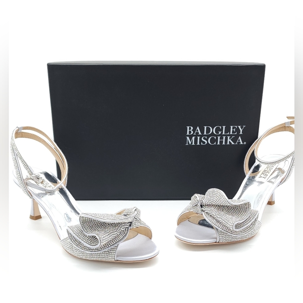 NWT & Box Badgley Mischka Silver Crystal Evening Heels